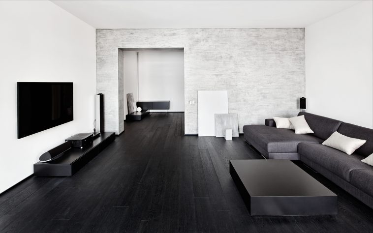 13 Chic Room Ideas Featuring White Walls With Black Trim